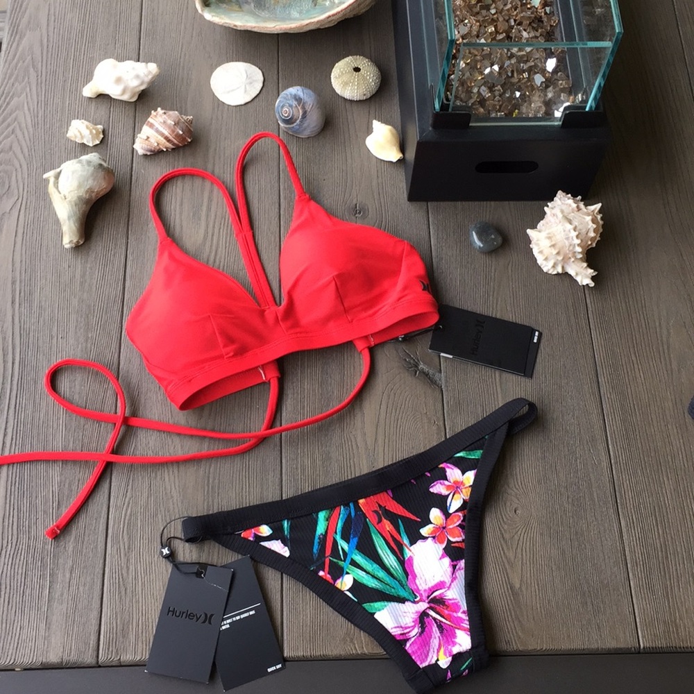Hurley bikini - Picture 7 of 8